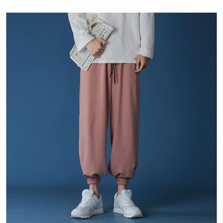 Men's style in loose - fitting pants