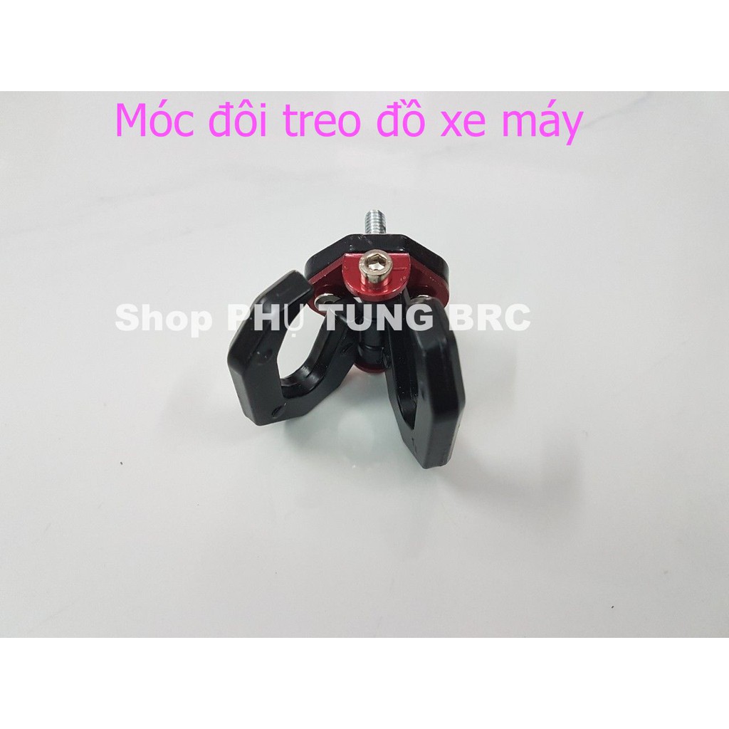 Móc đôi CR7 treo đồ xe máy .