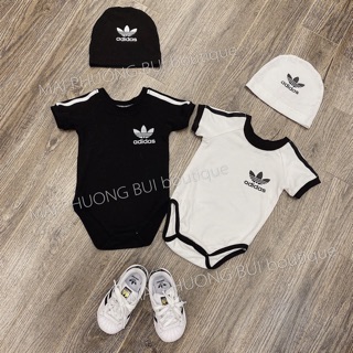 Set adidas kèm mũ cho các con