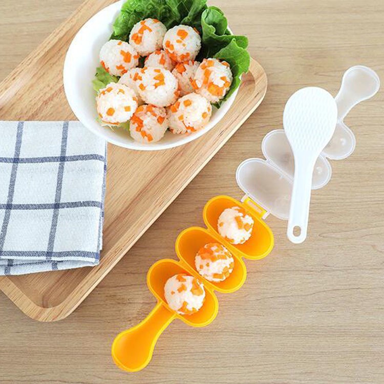 Lắc Cơm Tạo Hình Cơm Nắm Cho Bé