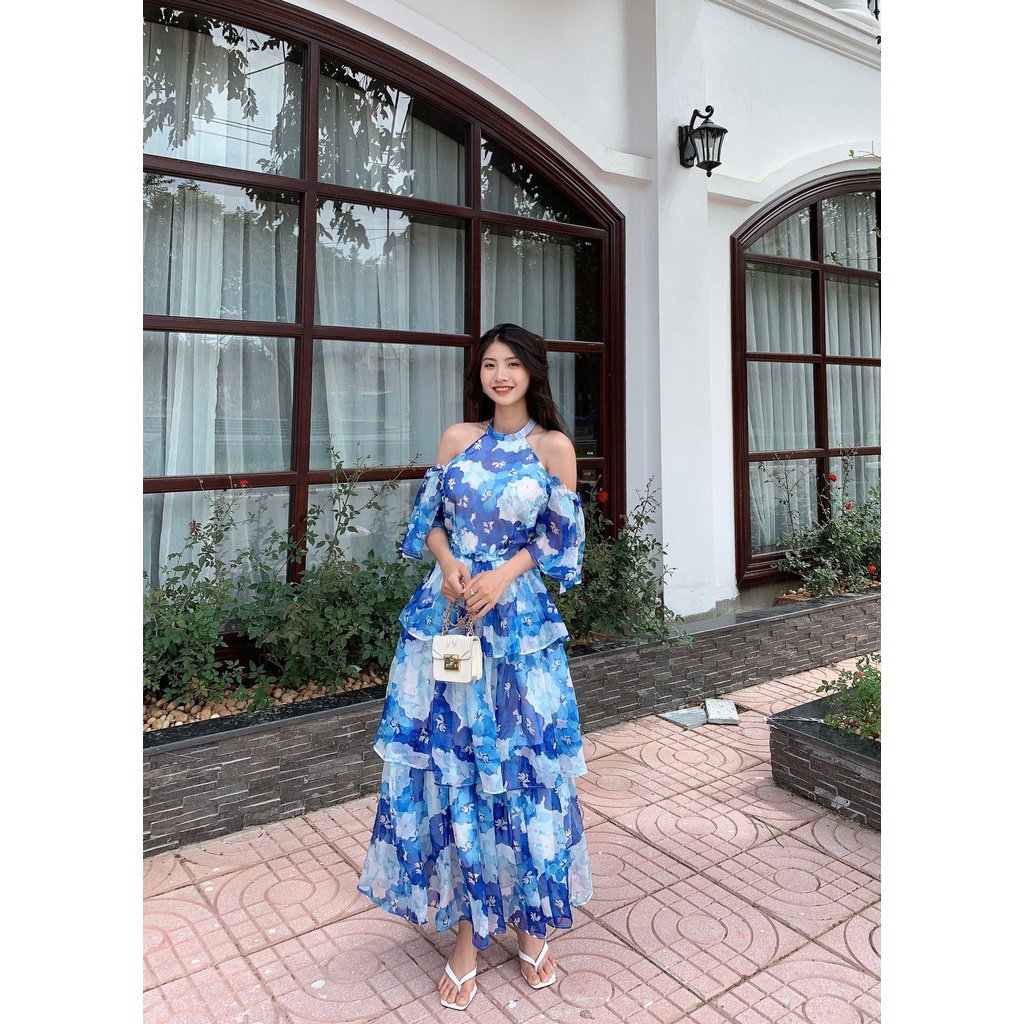 Đầm maxi dài cổ yếm hở vai váy nữ vải tơ hoạ tiết bầu trời in thiết kế mặc đi chơi du lịch biển nghỉ mát resort dự tiệc