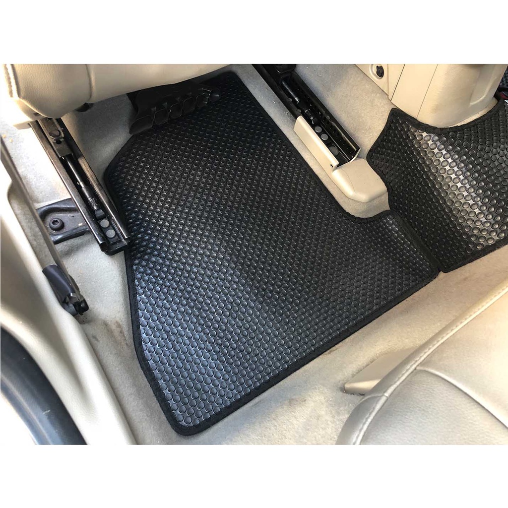 Thảm Lót Sàn Ô Tô KATA Cao Cấp Cho Xe Ford Focus  - Không mùi, Không ẩm mốc, Dễ dàng vệ sinh