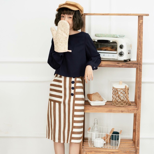 Chân váy Oyster and snail