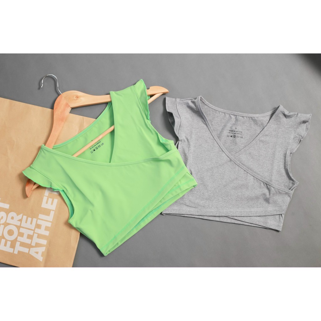 Áo croptop nữ thusports- là loại áo được yêu thích của các bạn gái, với chất liệu thun poly nhập giúp thấm hút mồ hôi