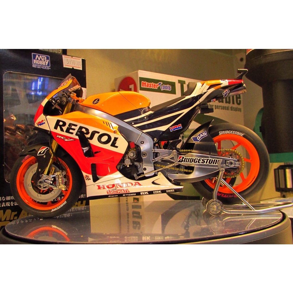 Tamiya 14130 Mô Hình Xe Moto 1/12 Repsol Honda RC213V '14