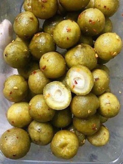 Sấu dầm chua ngọt