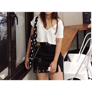 Sản phẩm chất lượng Áo thun croptop cổ tim 2 màu Đen - Trắng chất cotton đẹp