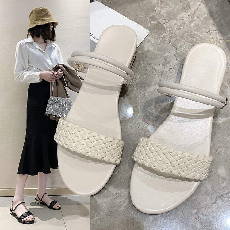 Xăng đan Nữ Hở Ngón Đế Thấp Mũi Tròn Thời Trang