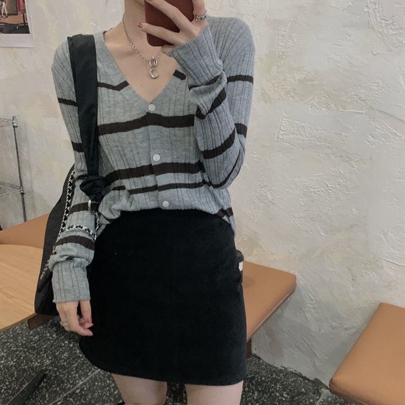 Áo cardigan BH dệt kim tay dài cổ chữ V thời trang 2022 cho nữ
