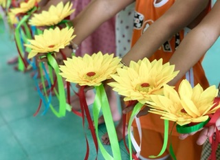 Hoa múa sân trường 2 cái (1cặp)