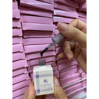 Top trứng cút Burberry Hót hít