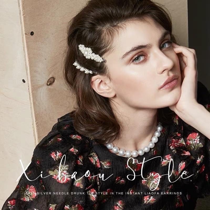 Kẹp tóc đính giả ngọc trai dạng thon dài