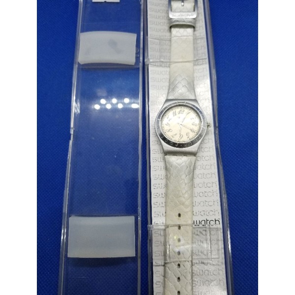 Đồng hồ nữ Swatch Swiss