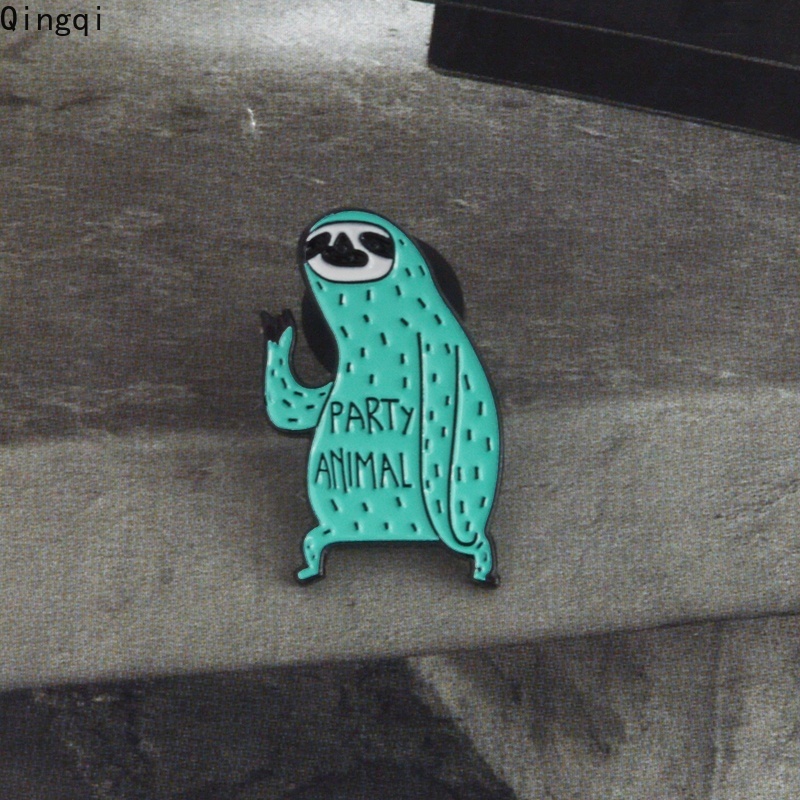 Ghim cài áo Miss Zoe hình con lười đáng yêu cho bé