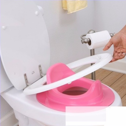 Bệt thu nhỏ bồn cầu nhựa Việt Nhật giúp bé đi vệ sinh không cần bô