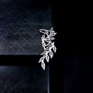Bông tai kẹp vành ear cuff đá crystal