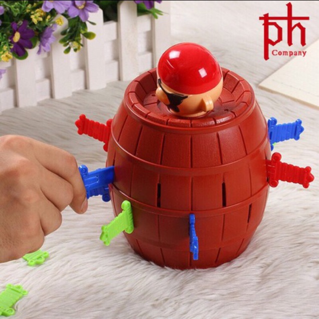 Hải tặc loại 16cm 16 kiếm