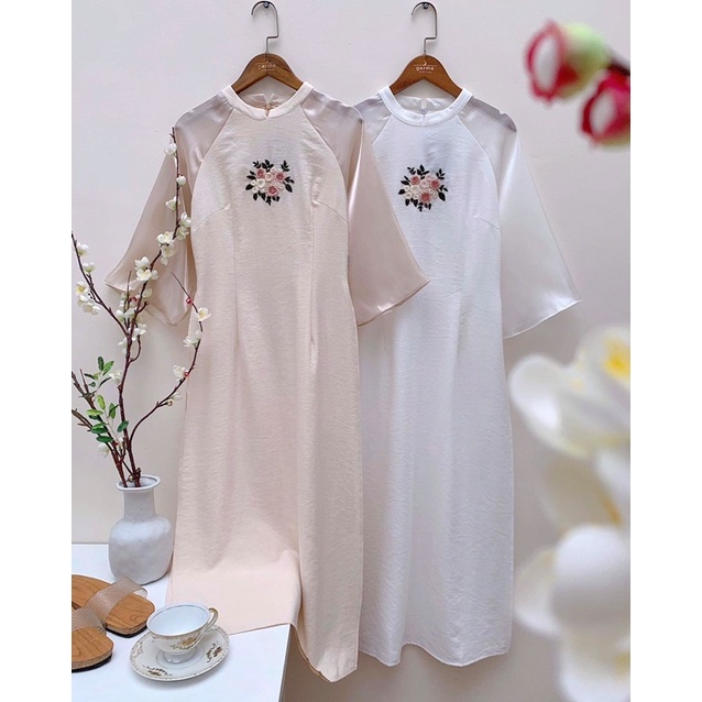 Áo dài nữ cách tân cổ tàu thêu ngực xẻ tà hàng thiết kế vn0122a03 by germe