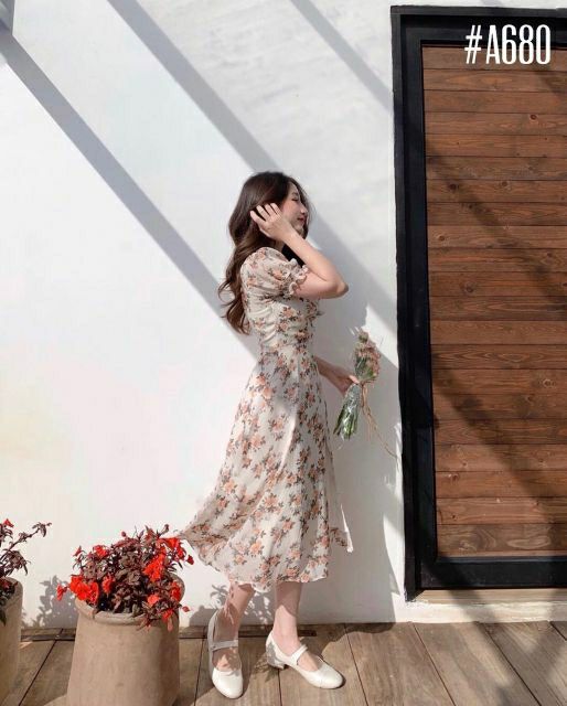 Đầm hoa xẻ tà nhún ngực tay phồng kèm ảnh thật | BigBuy360 - bigbuy360.vn