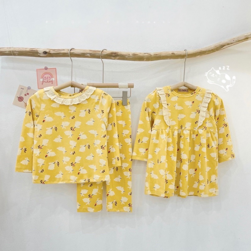 Bộ Cotton Dài Tay Cổ Viền Điệu Đà Cho Bé Gái