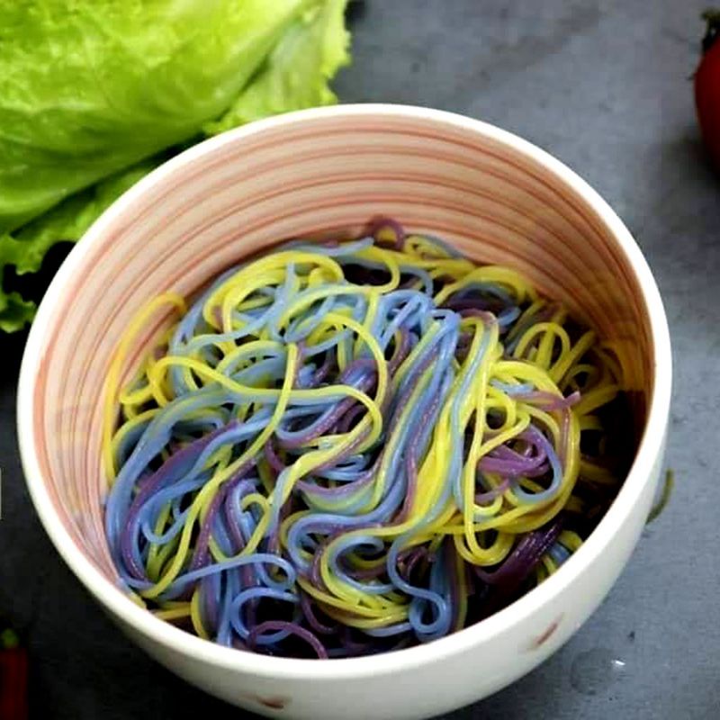 Mì rau củ hữu cơ Surifarm hộp 400g cho bé ăn dặm (Bí đỏ, chùm ngây, củ dền)