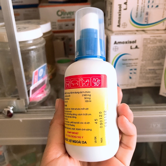 Derma Spray 100ml - Thuốc xịt trị viêm, ghẻ lở trên da cho chó mèo gia súc Hanvet