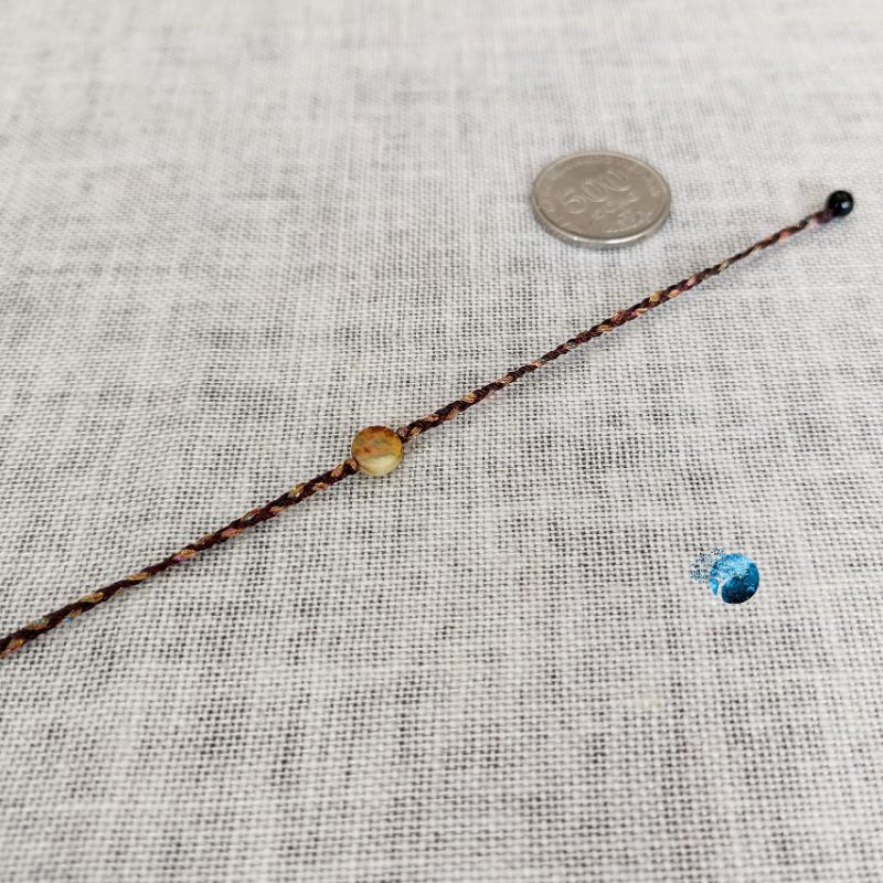 Vòng tay tết dây đá crazy lace agate chỉ ngũ sắc kim tuyến