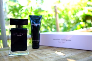 SET NARCISO ĐEN VÀ LOTION BODY