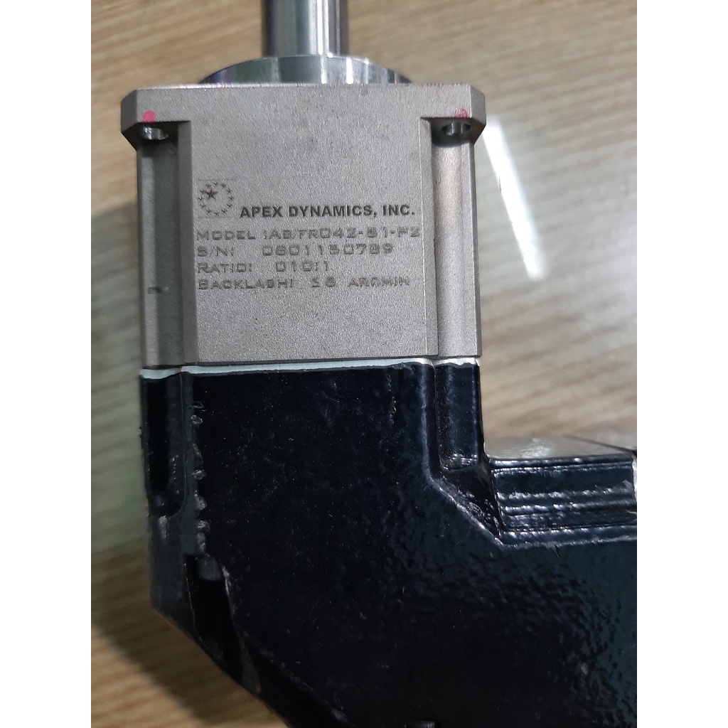 Hộp số giảm tốc servo vuông góc 100w 1/10
