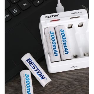 Bộ sạc DC401L, 4 Pin sạc AA Beston 1.2V Ni-MH 3000mAh ( tặng hộp đựng ) chuyên lắp mic không