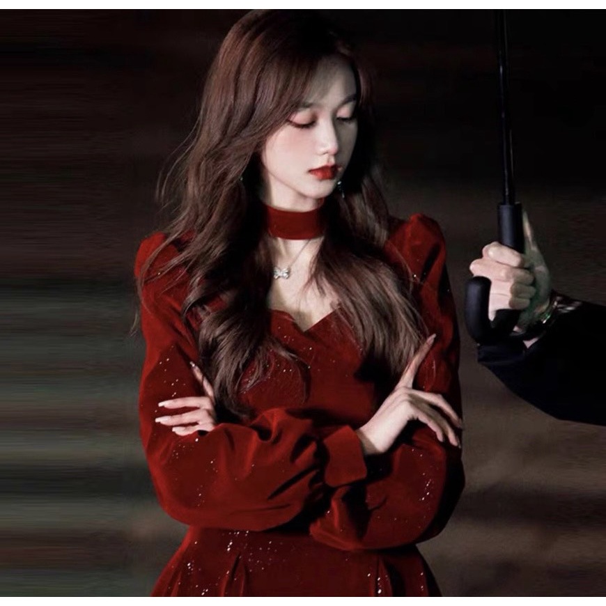 Váy Nhung Tiểu Thư, Đầm Nữ Tay Dài Dáng Xòe Khoét Ngực Màu Đỏ, Váy Thiết Kế Siêu Tôn Dáng, Phong Cách Sang Chảnh. | BigBuy360 - bigbuy360.vn