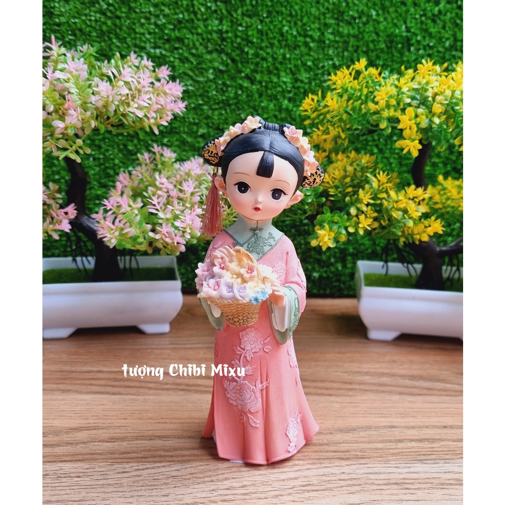 Tượng chibi thiếu nữ ôm giỏ hoa cổ trang 3 D