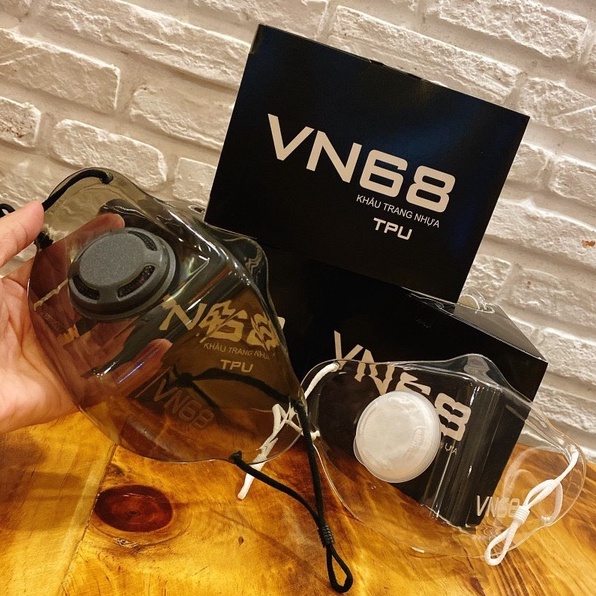 Khẩu trang trong suốt VN68 hot nhất hiện nay