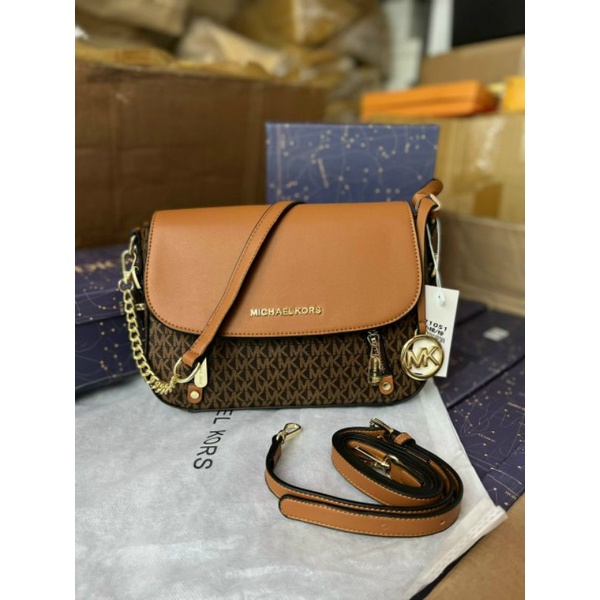 TÚI XÁCH KẸP NÁCH VÀ ĐEO CHÉO XUẤT