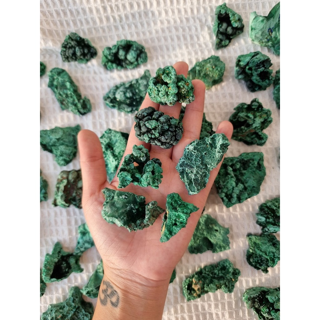 Đá thô thanh tẩy Malachite (Đá Khổng Tước) tự nhiên, đá thach anh dùng trong Tarot, Reiki, đá phong thủy