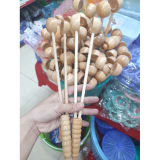 Cây đấm lưng bằng gỗ