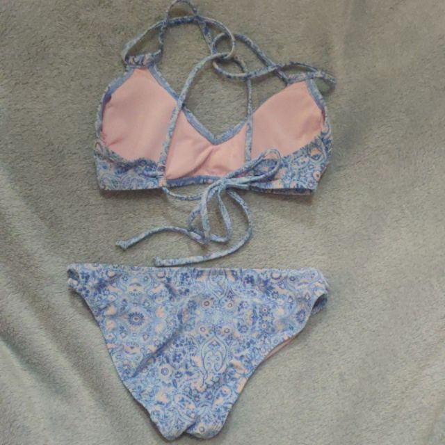 Xhilaration bikini hai mảnh nữ đi biển đẹp hoa chanh sang chảnh UV100 | BigBuy360 - bigbuy360.vn