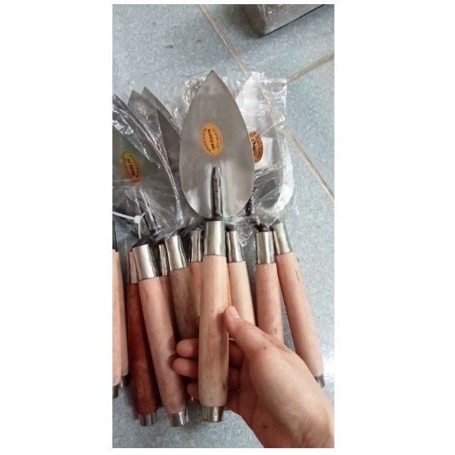 Bay thép tốt lá mít, xây gạch tô tường, Nguyễn Mãi đặc biệt tốt