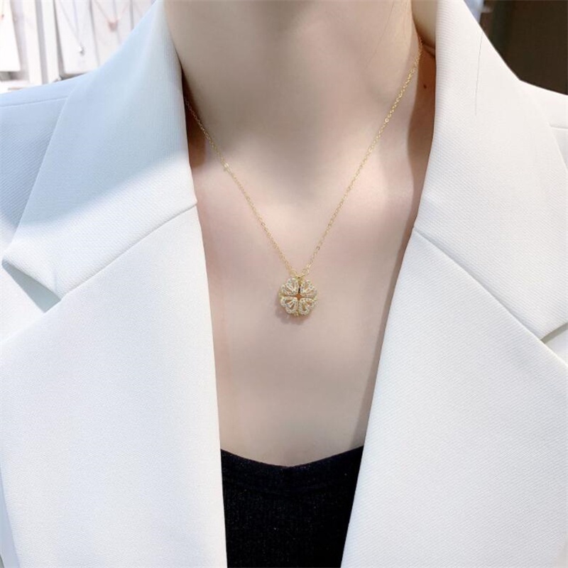 Vòng cổ Nữ Mặt Hình Cỏ Bốn Lá Đính Đá Sang Trọng