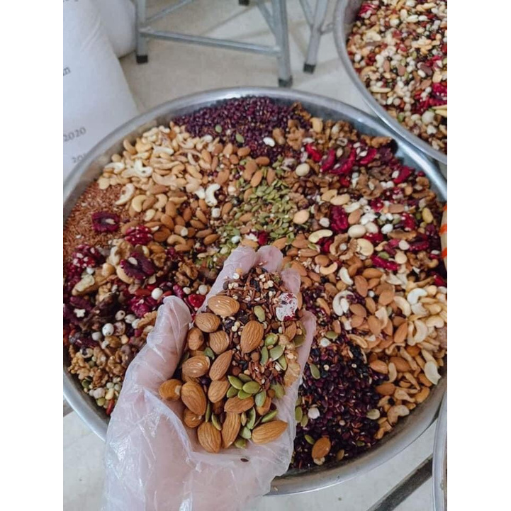 Ngũ Cốc Lợi Sữa Hiệu Quả Cho Mẹ Sau Sinh Cao Cấp 17 Loại Hạt NAKUSO (1Kg) | BigBuy360 - bigbuy360.vn