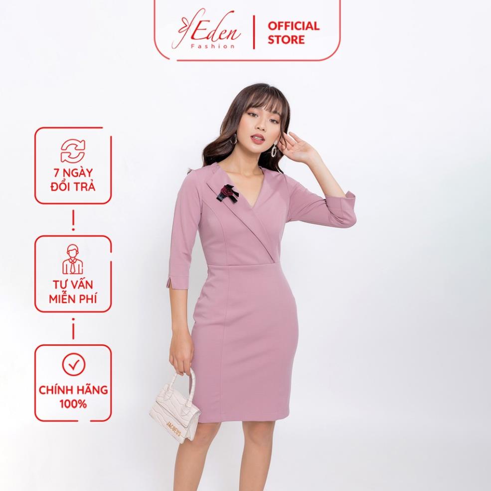 Đầm công sở nữ đẹp thiết kế thời trang Eden dạng váy ôm body cổ vest phối phụ kiện tay lỡ - D401 FFX