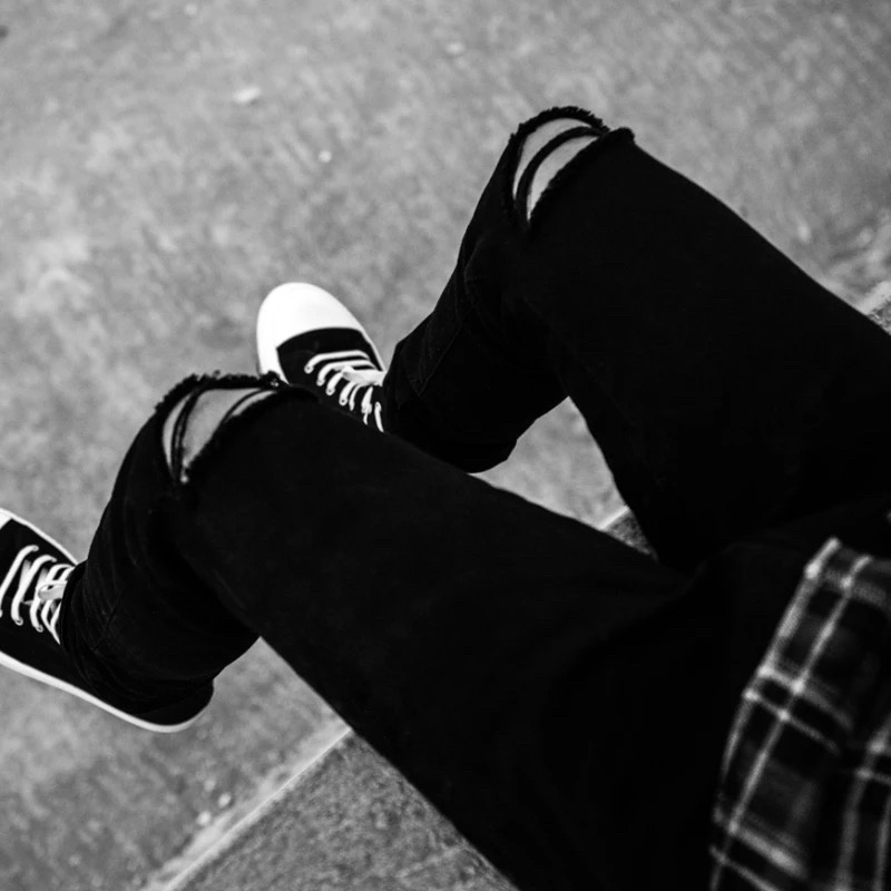 Quần jean skinny nam rách gối chất bò cao cấp form chuẩn hàn quốc phong cách trẻ trung năng động Q08