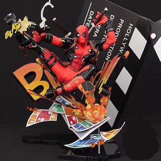 Mô hình Deadpool Breaking the Fourth Wall 24cm