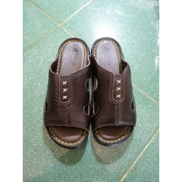 Giầy dép cho khách