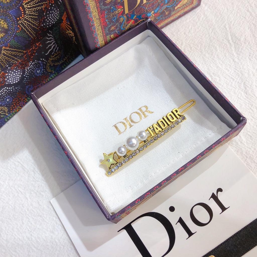 Kẹp tóc Dior đính đá và ngọc trai dễ thương thời trang cho nữ