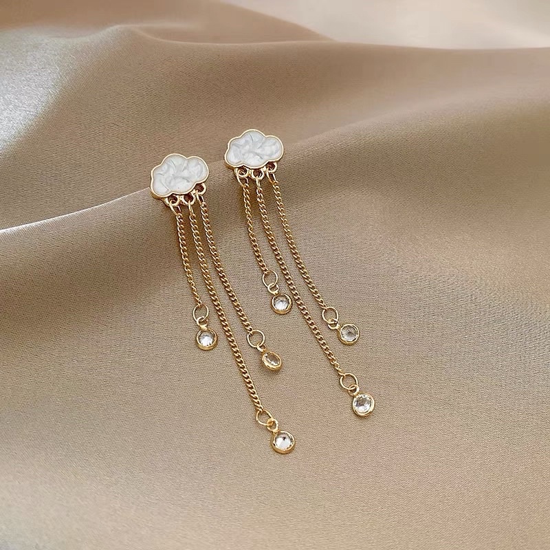 Hoa tai dáng dài hình đám mây - Maben