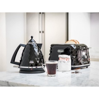 Ấm nước siêu tốc Delonghi