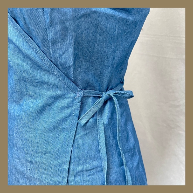 Đầm Denim Vạt Chéo Cột Nơ Hông MAYBI