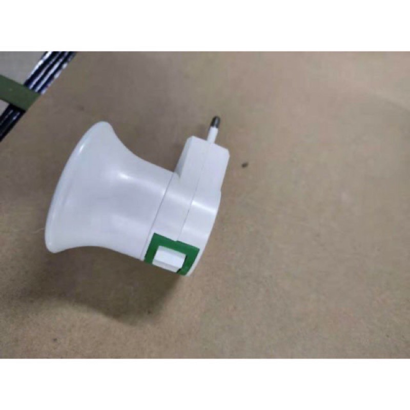 đèn led pha lê 7 mầu tự xoay đui tròn | BigBuy360 - bigbuy360.vn