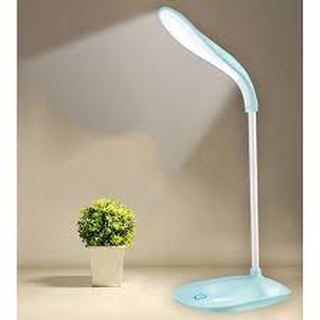 Đèn led để bàn học sạc USB